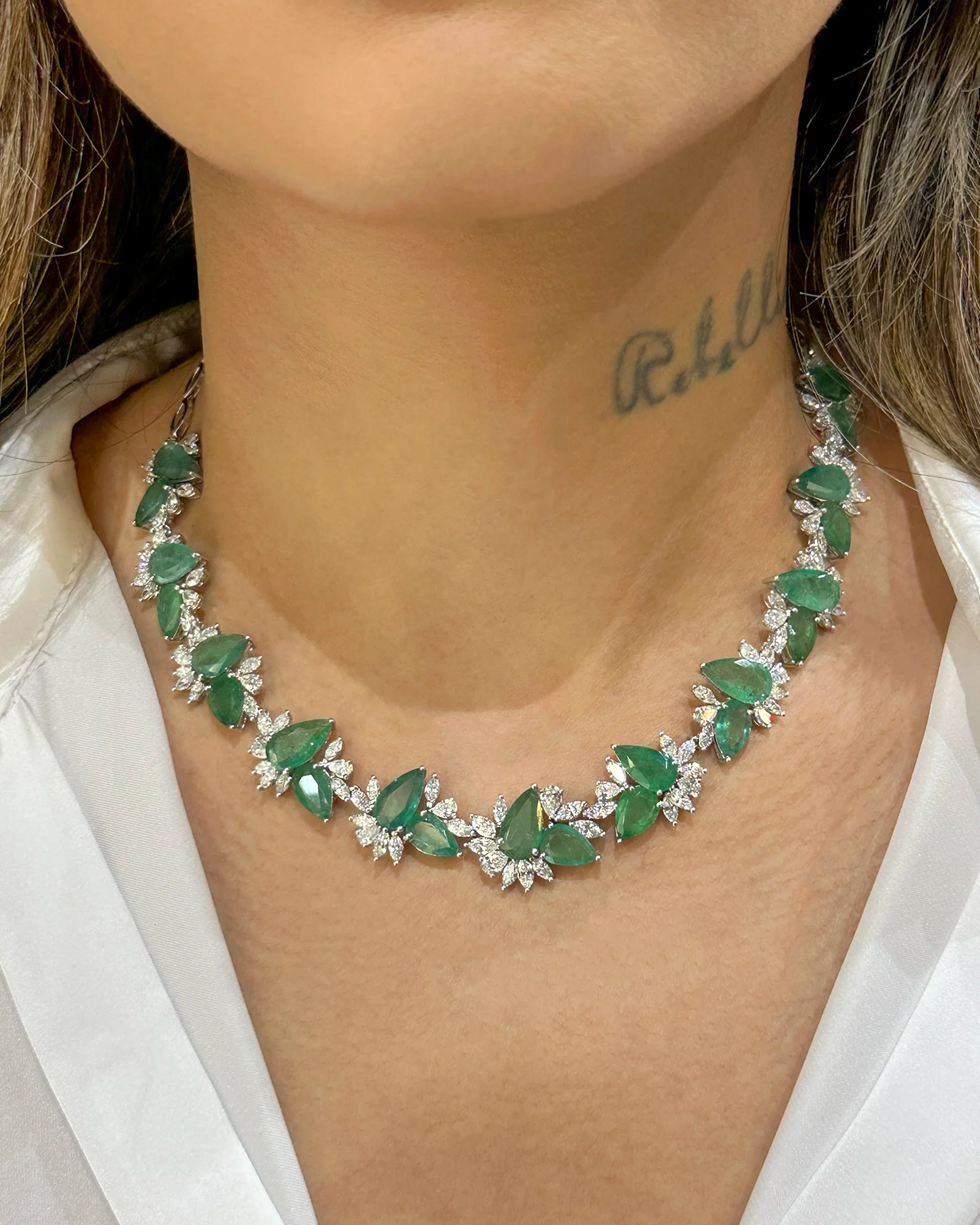 Emerald Lush Soiree Necklace - Image 4